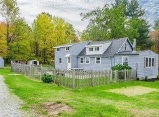 11 Stafford Rd, Ellington, CT 06029
