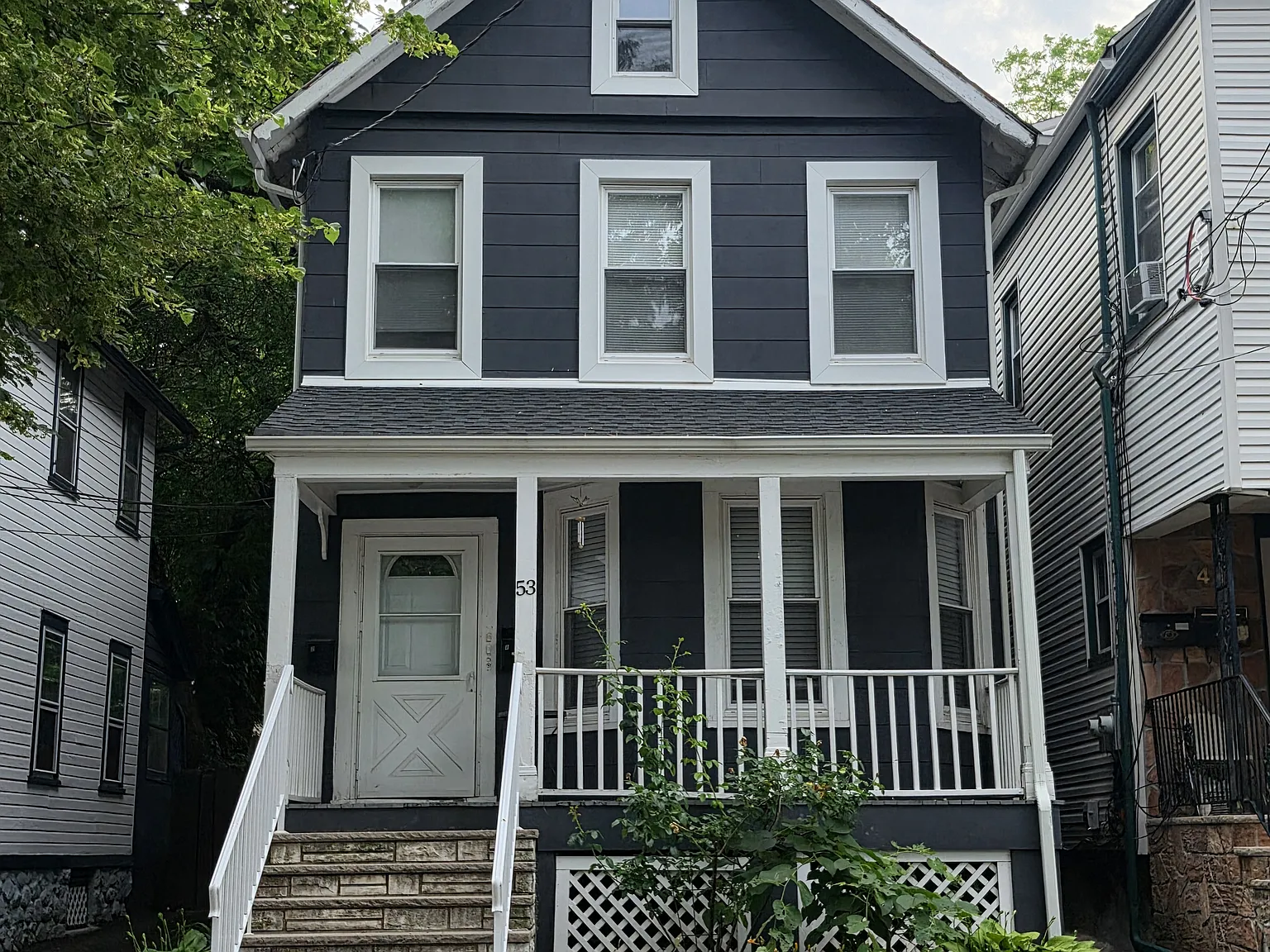 2 bed, 799 sqft, $2,575 — Photo 2