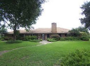 2489 Bartlett Rd, Sealy, TX 77474