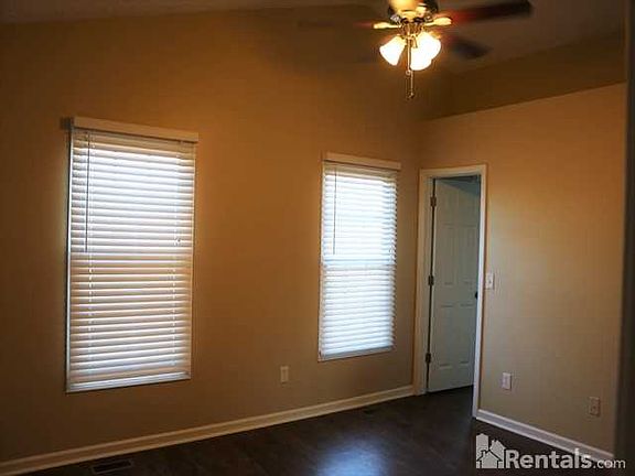 5th image of 515 Scioto Meadows Blvd