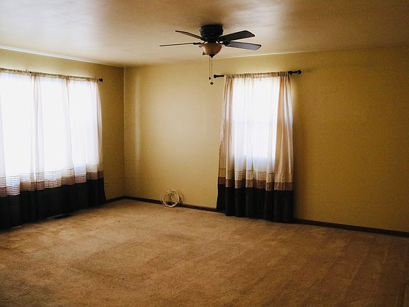3rd image of 1311 Macarthur Dr