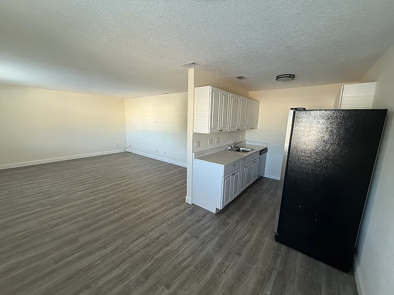 4609 Bayshore Dr #5 — Photo 6