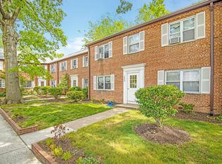 2808 16th Rd S APT B-2808B, Arlington, VA 22204