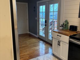 50% Off First Month with 3+ Month Stay | Fully Furnished Home All Utilities Included + WiFi Pets ...