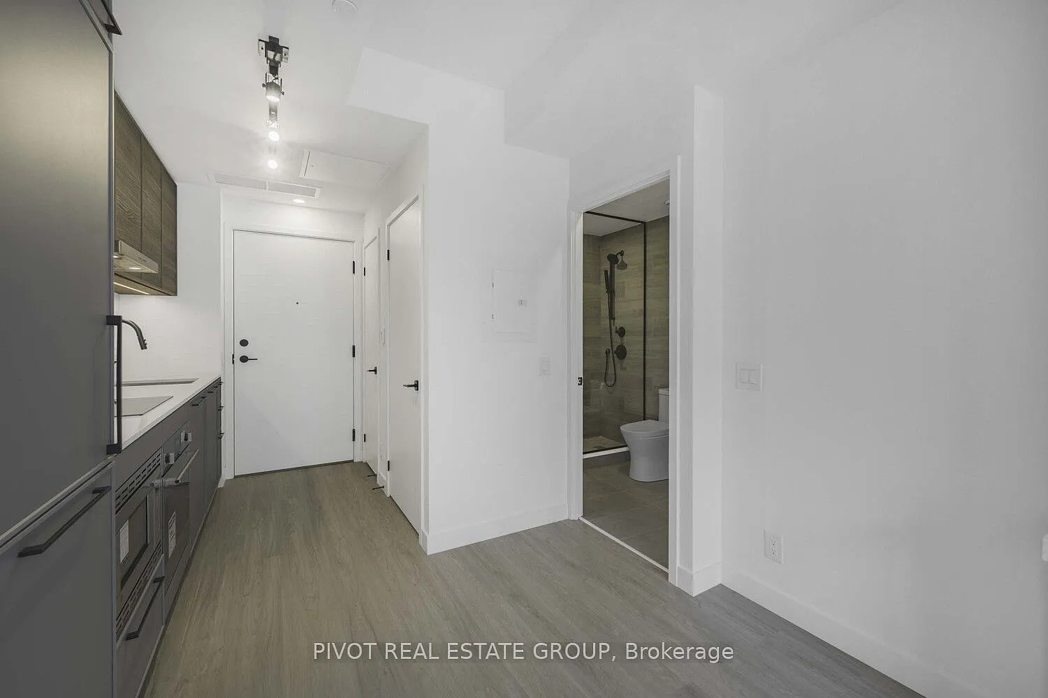 2 bed, $3,300 — Photo 4