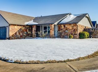 11027 S Oak Ave, Jenks, OK 74037