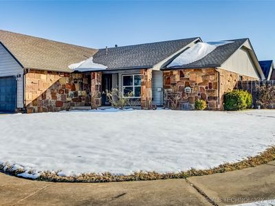 11027 S Oak Ave, Jenks, OK, 74037