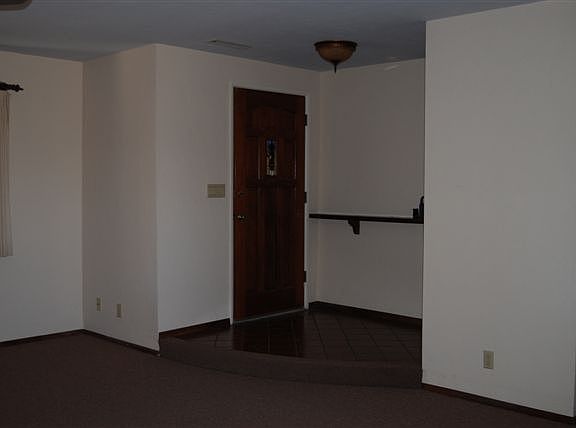 4th image of 10 Shadow Vista St