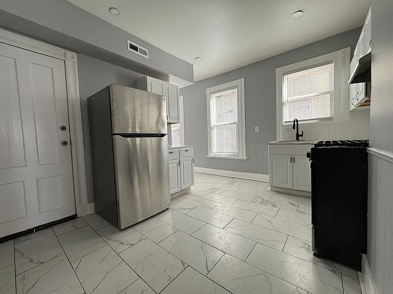 595 Dixwell Ave #B2 — Photo 7