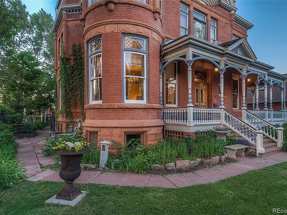 4th image of 2555 W 37th Avenue