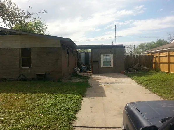 4621 Branscomb Dr, Corpus Christi, TX 78411