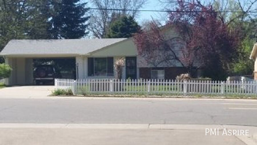 1st image of 19 E 17th Ave