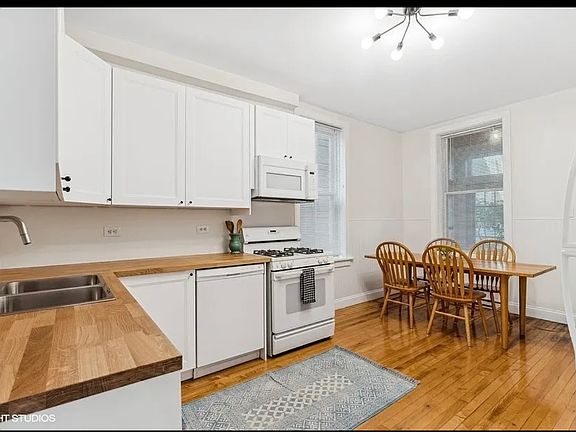 3rd image of 2930 N Gresham Ave #1