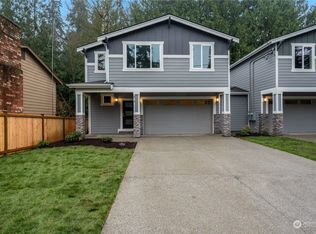 818 105th Pl SE #A, Everett, WA 98208