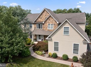397 N Limerick Rd, Schwenksville, PA 19473