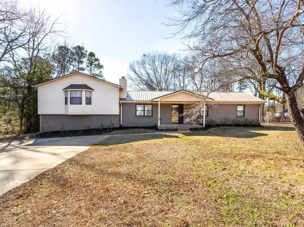 100 Helena St, Eastaboga, AL 36260