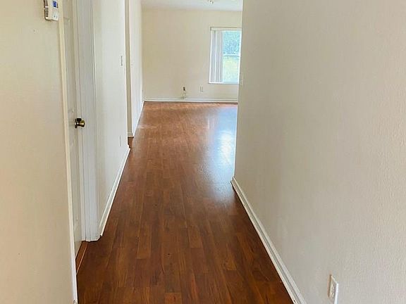5th image of 14 Plumtree Pl