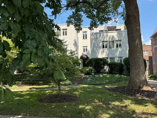 (undisclosed Address), Louisville, KY 40205