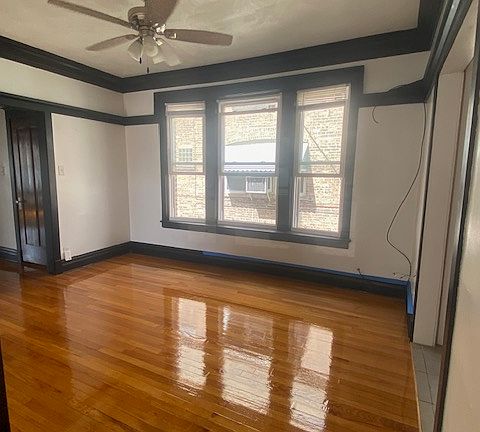 3rd image of 4816 W Grace St Floor 1