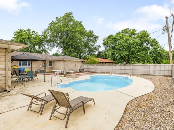 4052 Mary Kay Dr, Indianapolis, IN 46221