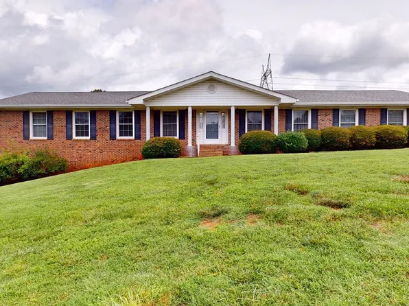 3955 Bow St NE, Cleveland, TN 37312