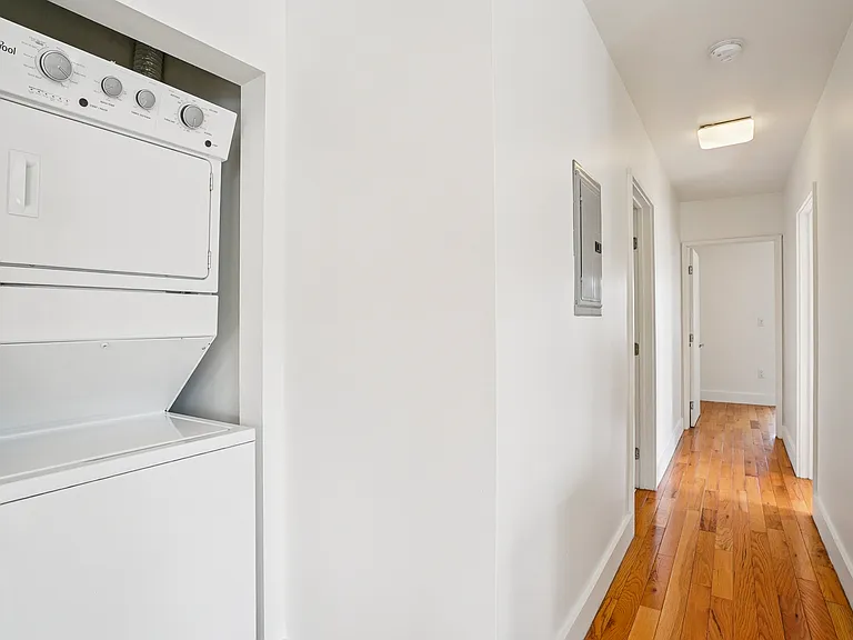 1008 N New Hampshire Ave #1006-1/2 — Photo 9