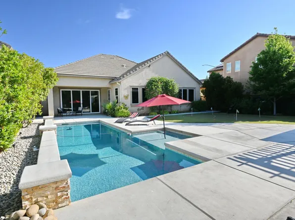 2639 Escalon Ave, Clovis, CA 93611