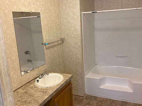 3rd image of 4603 Tampa Ct