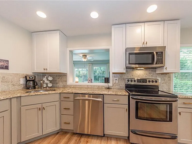 326 Date Palm Rd — Photo 5