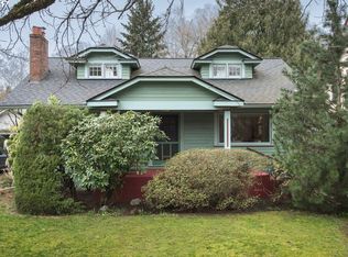 4015 NE Couch St, Portland, OR 97232