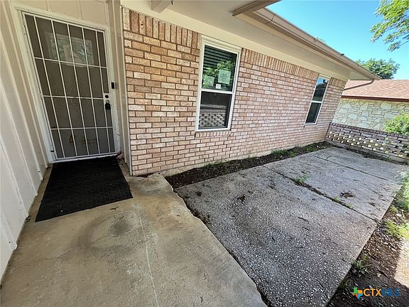 5th image of 1306 Ruiz Dr