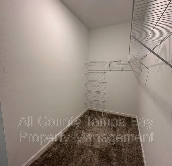 220 Pershing St — Photo 31
