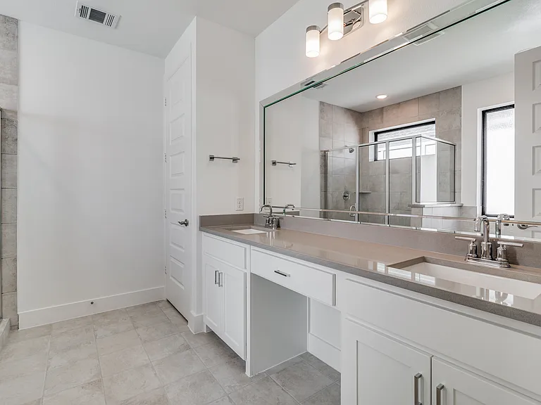 722 Resort Dr — Photo 12