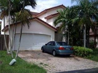 16865 SW 90th Ter, Miami, FL 33196