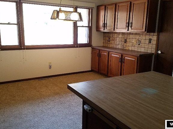 5th image of 101 Holly Dr