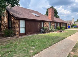 3701 River Oaks Dr, Norman, OK 73072