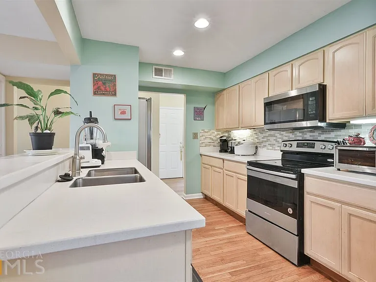 13 Northlake Dr #13 — Photo 14