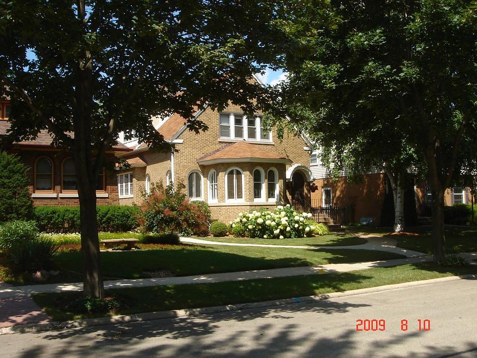 2nd image of 4961 N Newhall St