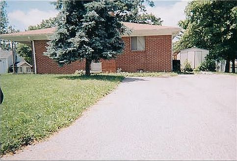 3rd image of 7546 E 47th St