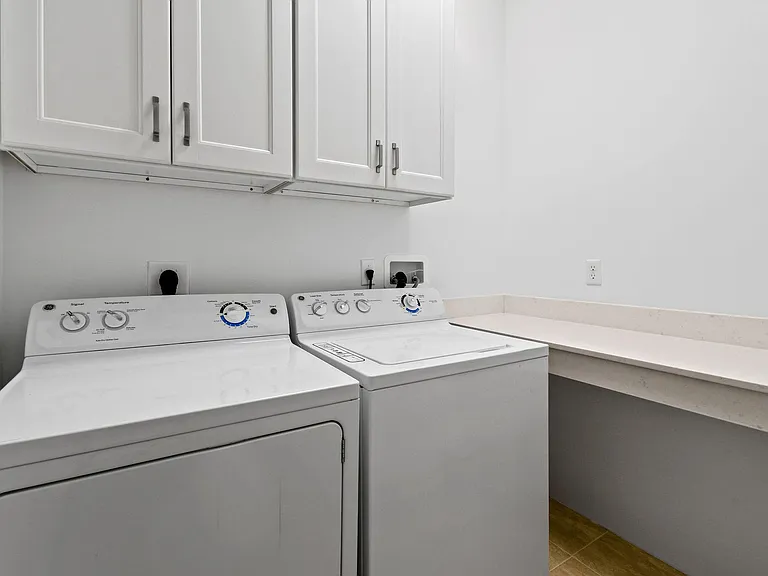 106 Ocean Breeze Dr — Photo 37