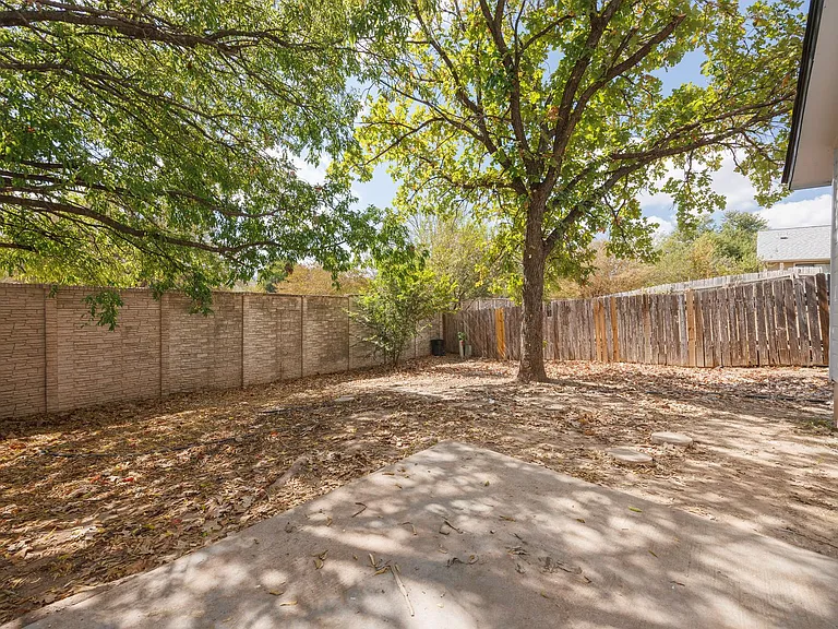 1905 Margalene Way #A — Photo 17