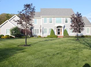 149 Longford Dr, Granville, OH 43023