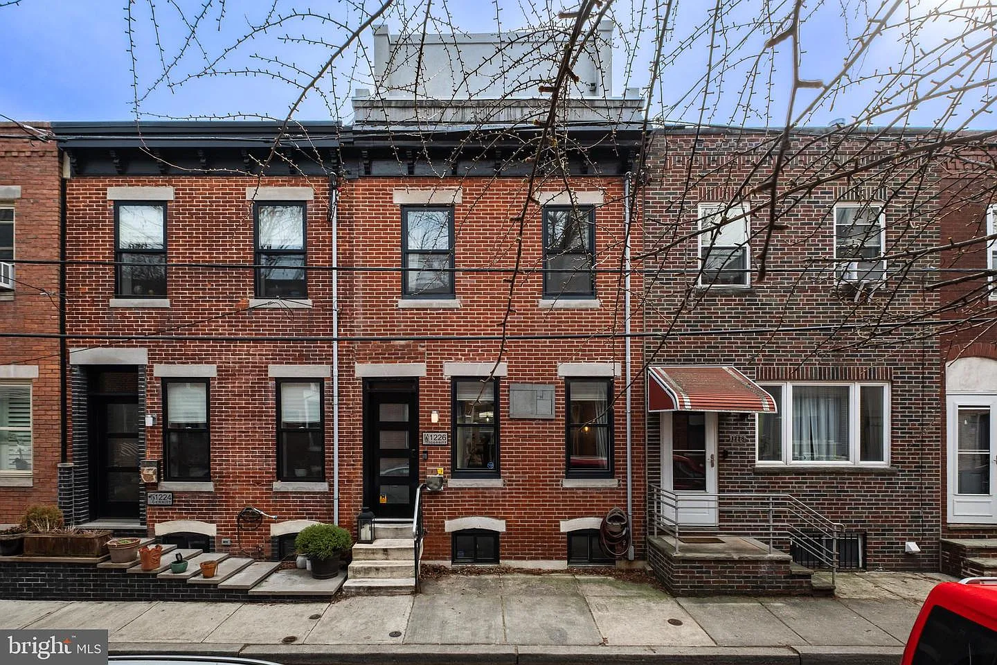 1226 Gerritt St photo 1