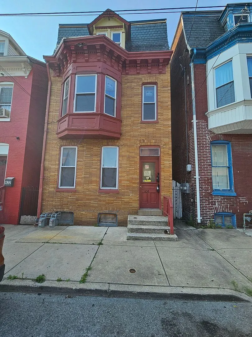 434 W. Princess Street — Photo 1