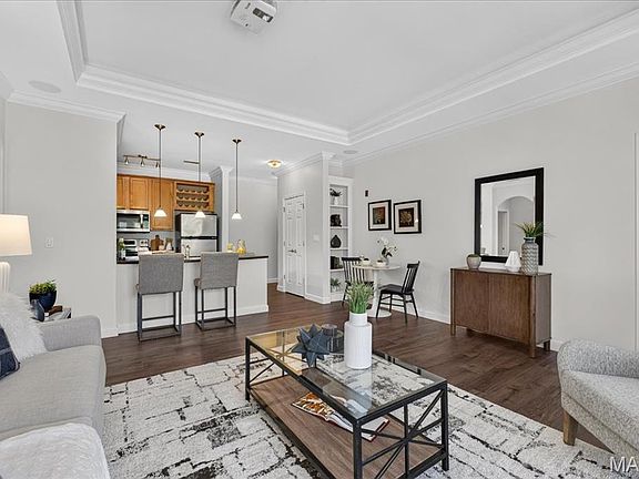 4th image of 2756 McKnight Crossing Ct