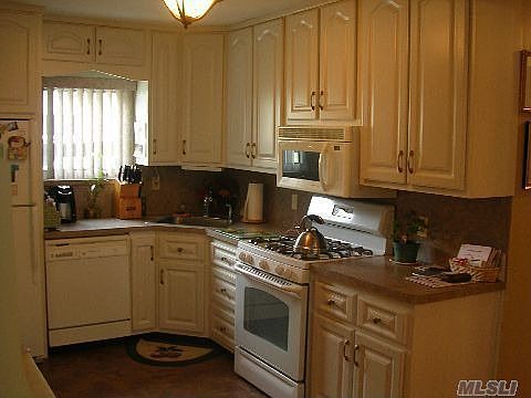 2nd image of 71 Fitzmaurice St