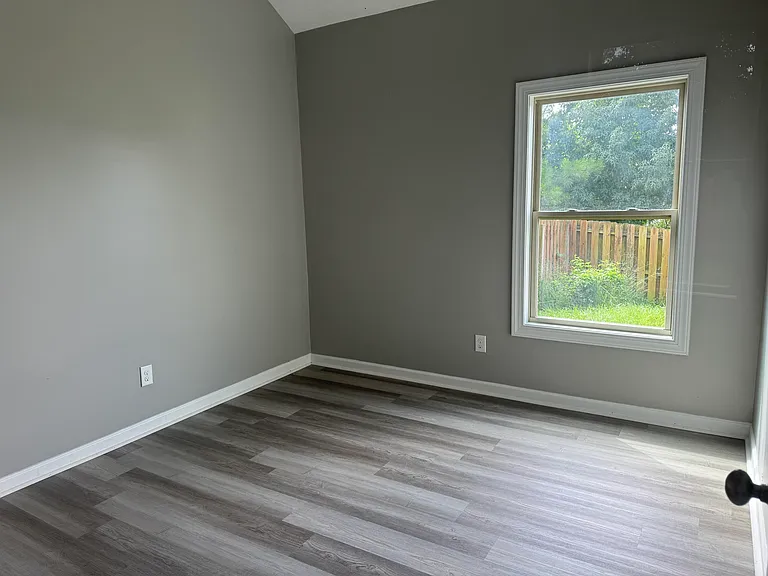 943 Erika Ln — Photo 19