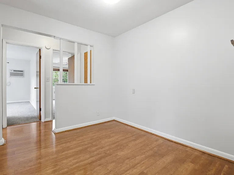 6237 Benneville St #1 — Photo 6