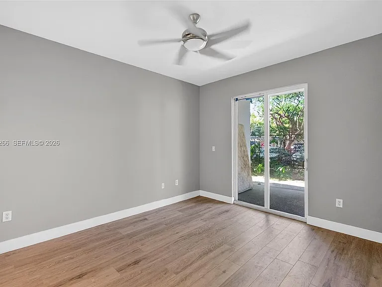 652 NE 63rd St #103 — Photo 21