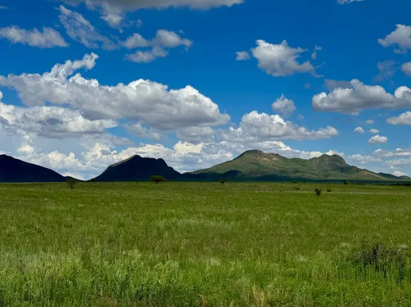 22AC Fruitland Ln, Elgin, AZ 85611